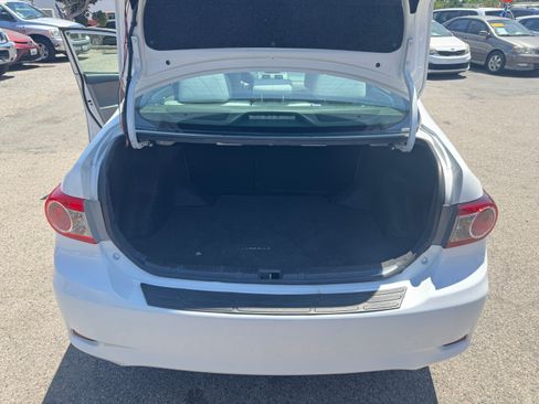 Used 2012 Toyota Corolla LE FWD image 23