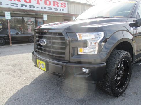 Used 2017 Ford F150 STX image 9