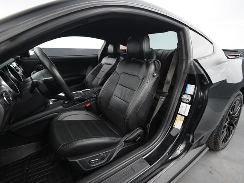 Used 2018 Ford Mustang GT Premium image 35