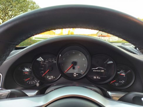 Used 2017 Porsche 911 Carrera 4S image 76