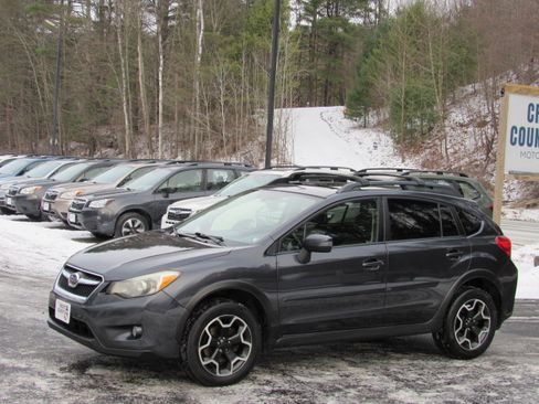 Used 2015 Subaru XV Crosstrek 2.0i Limited image 3