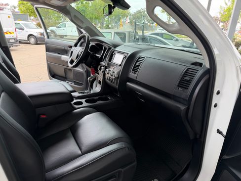 Used 2019 Toyota Sequoia 4WD TRD Sport image 25