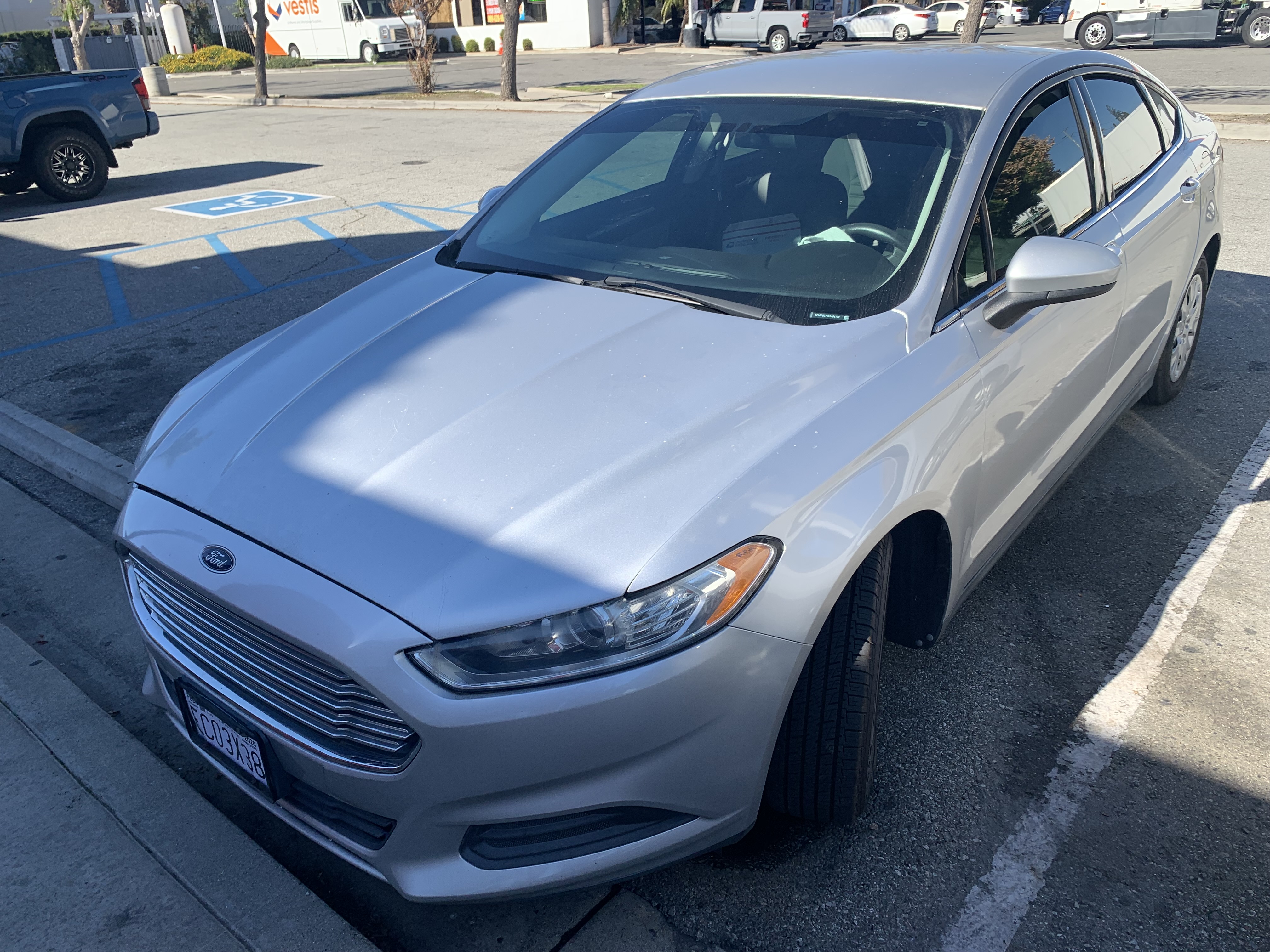 Used 2013 Ford Fusion S FWD image 4