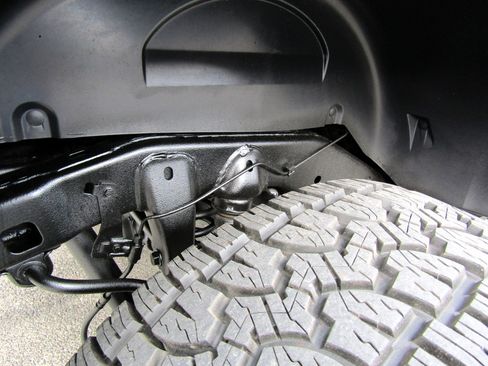 Used 2018 Jeep Wrangler Unlimited Sport image 11