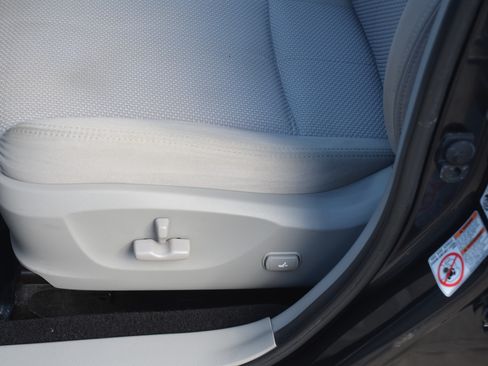 Used 2013 Subaru Forester 2.5X Premium image 17