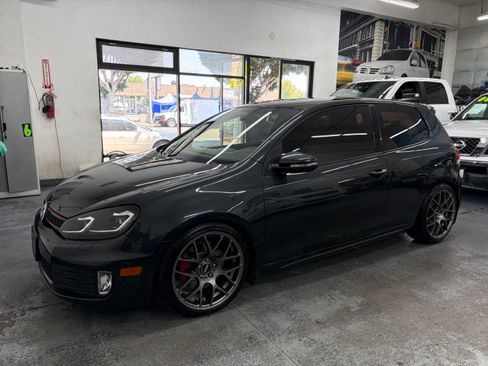 Used 2010 Volkswagen GTI 2-Door FWD image 3
