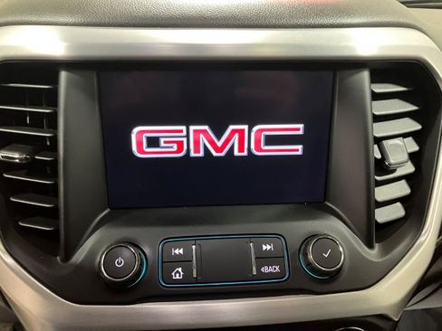 Used 2020 GMC Acadia SLT image 13