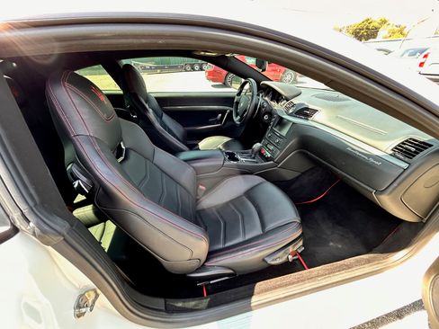 Used 2016 Maserati GranTurismo Sport image 15