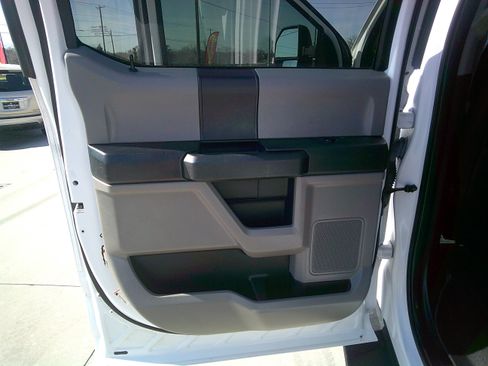 Used 2016 Ford F150 XL image 12