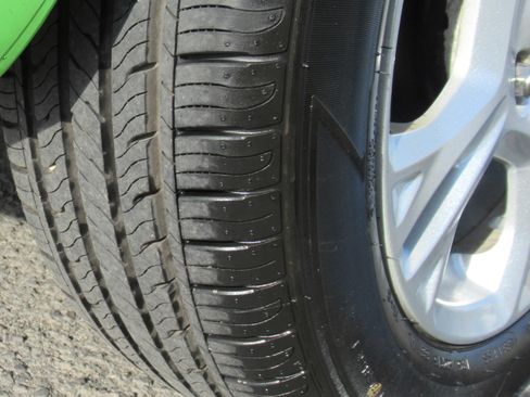 Used 2014 Ford Fiesta SE image 23