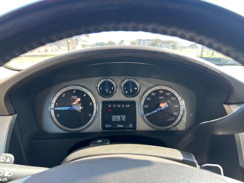 Used 2013 Cadillac Escalade ESV Premium image 11