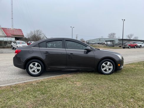 Used 2014 Chevrolet Cruze LT image 4