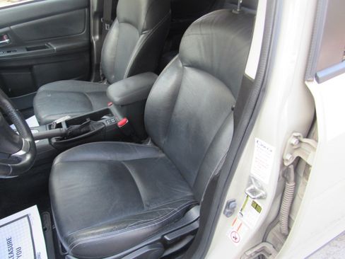 Used 2013 Subaru XV Crosstrek 2.0i Limited AWD/4WD image 12
