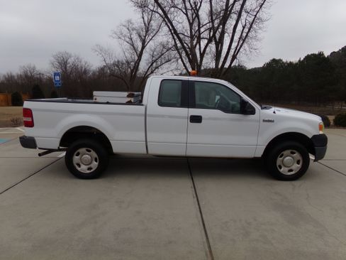 Used 2005 Ford F150 XLT AWD/4WD image 6