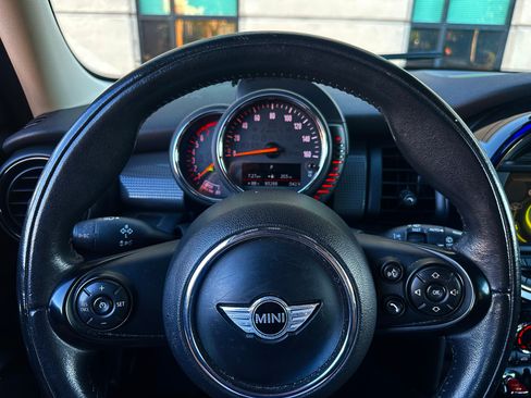 Used 2017 MINI Cooper 4-Door Hardtop FWD image 27