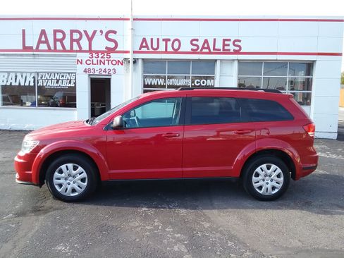 Used 2017 Dodge Journey SE image 24