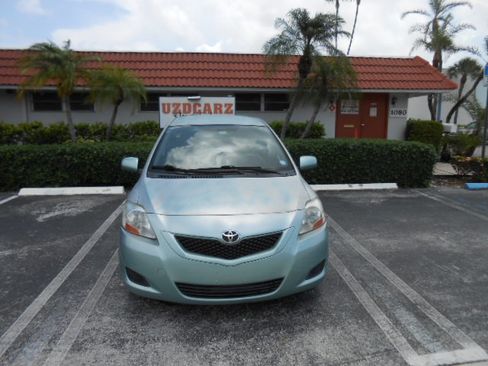 Used 2010 Toyota Yaris Sedan FWD image 7