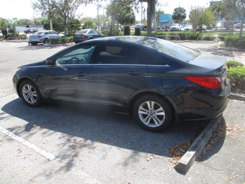 Used 2013 Hyundai Sonata GLS image 2