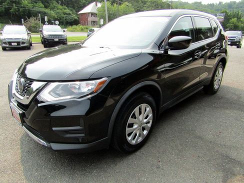 Used 2018 Nissan Rogue AWD image 4