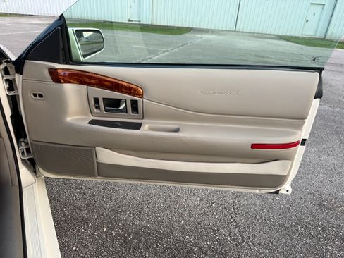 Used 2002 Cadillac Eldorado Collector's Edition FWD image 69
