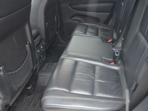 Used 2015 Jeep Grand Cherokee Limited image 10