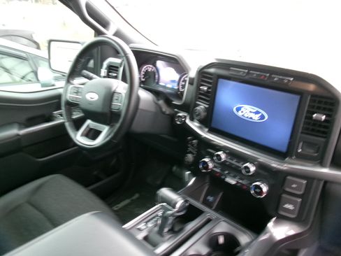 Used 2022 Ford F150 FX4 image 9