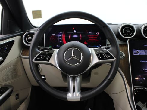 Used 2025 Mercedes-Benz C 300 image 21