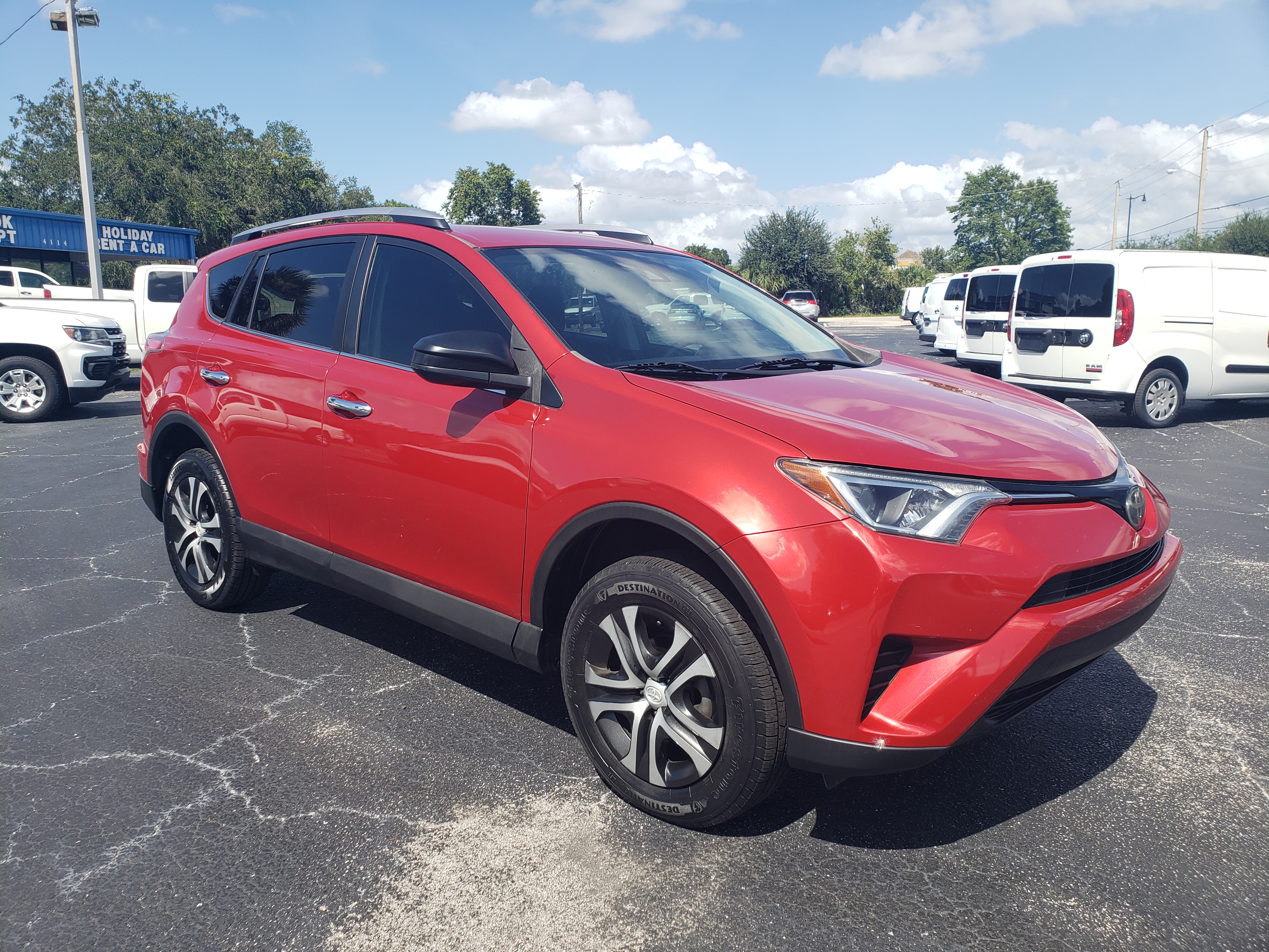 Used 2017 Toyota RAV4 FWD LE image 7