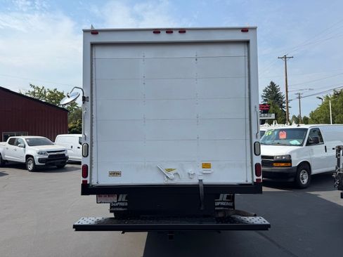 Used 2015 Chevrolet Express 3500 image 23