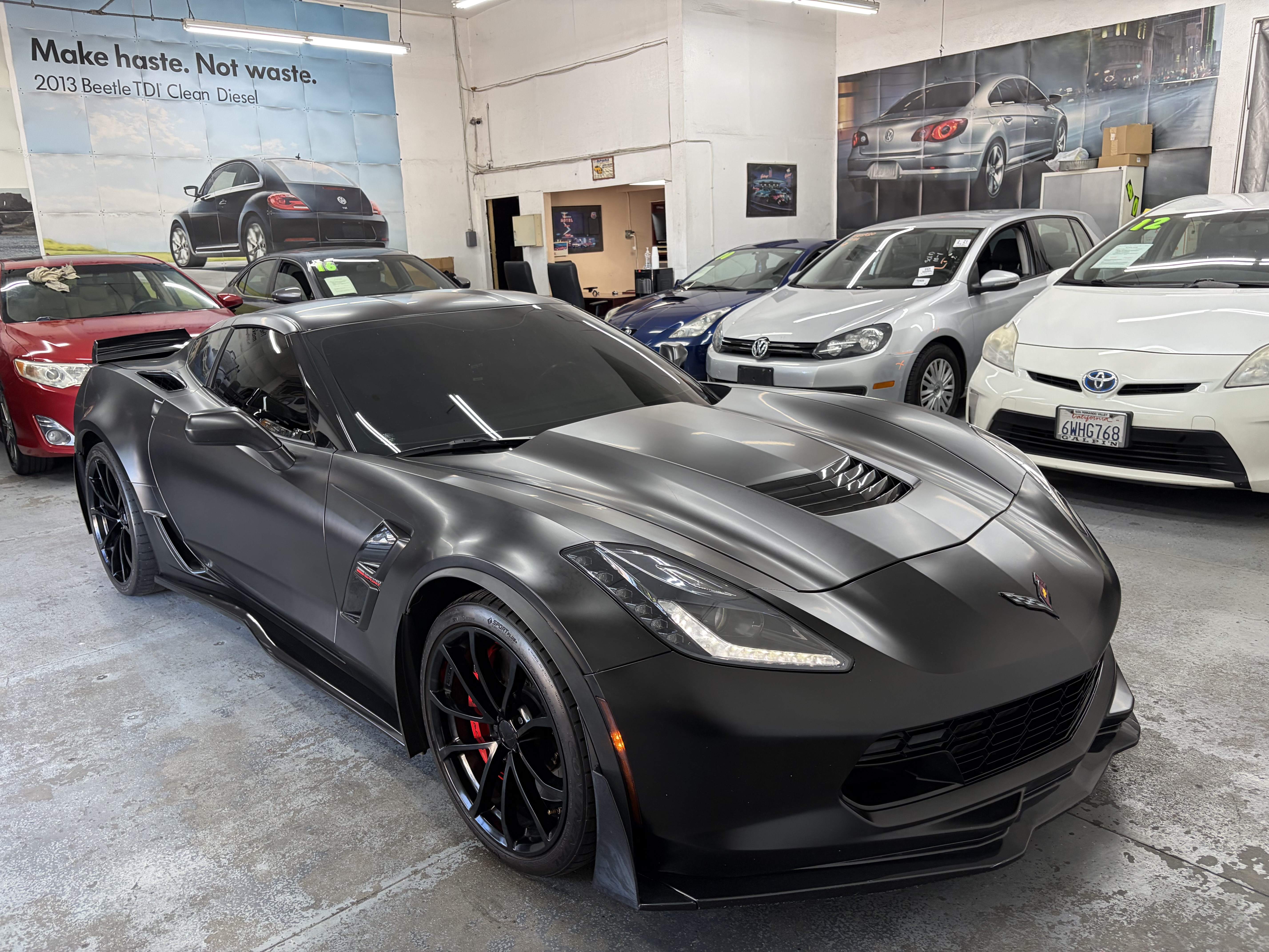 Used 2017 Chevrolet Corvette Grand Sport Coupe w/ 1LT RWD image 12