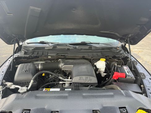 Used 2019 RAM 1500 4x4 Crew Cab Classic Tradesman image 20