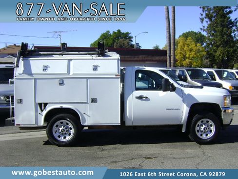 Used 2012 Chevrolet Silverado 3500 image 1