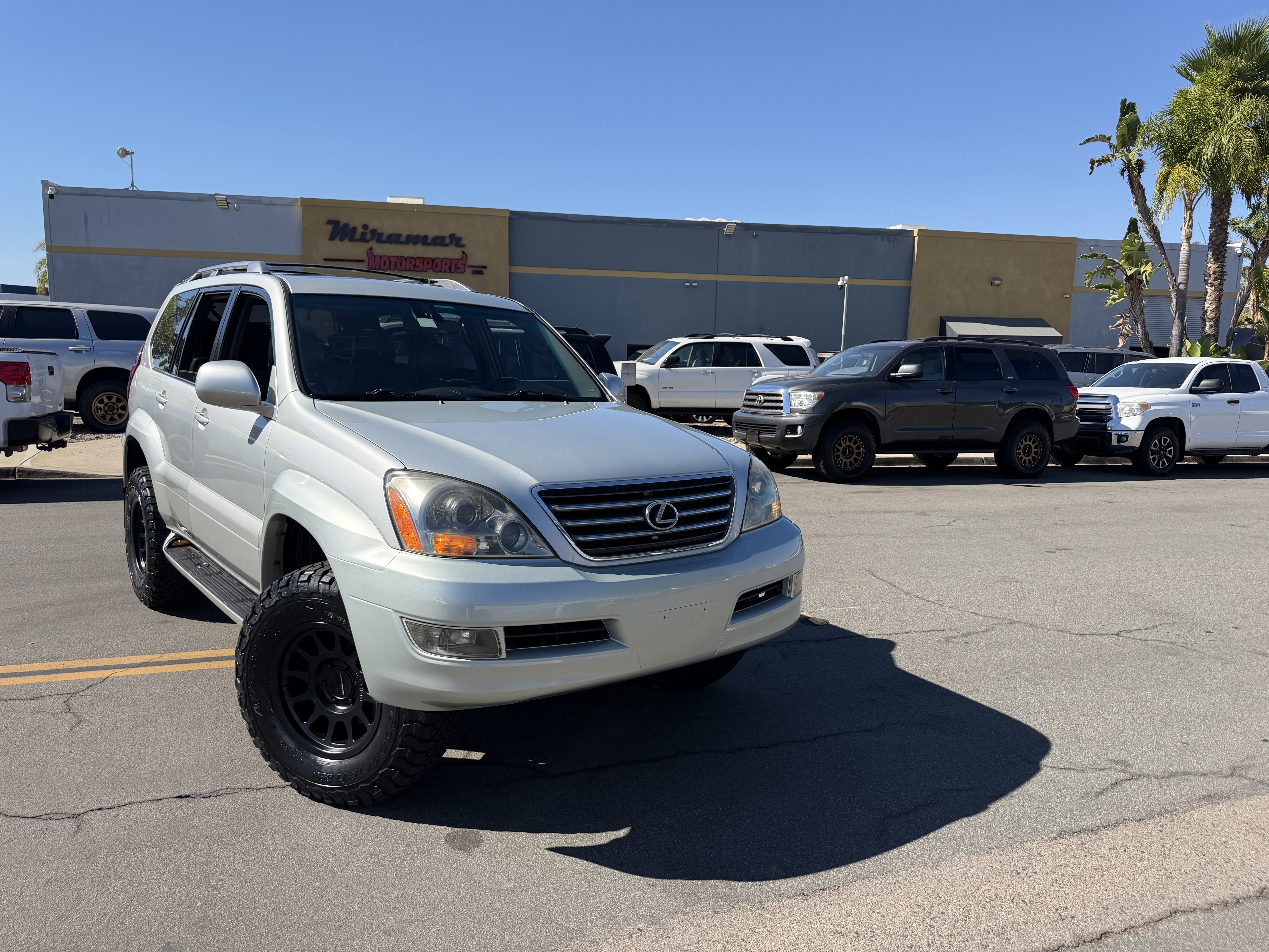Used 2005 Lexus GX 470 w/ Sport Package AWD/4WD image 1