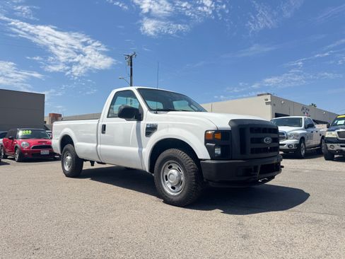 Used 2010 Ford F250 2WD Regular Cab Super Duty image 11