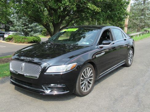 Used 2019 Lincoln Continental AWD Select image 2