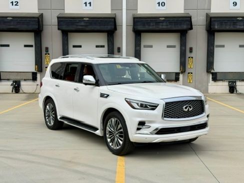 Used 2021 INFINITI QX80 image 1