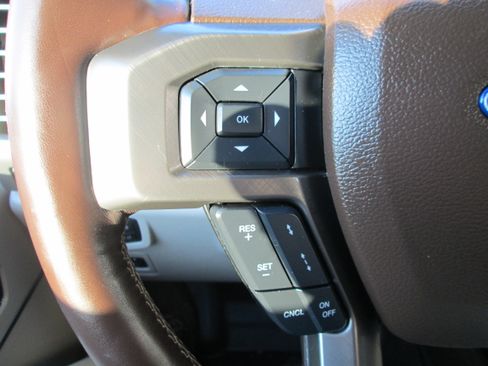 Used 2019 Ford F150 Limited image 24