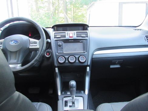 Used 2014 Subaru Forester 2.5i Touring AWD/4WD image 19