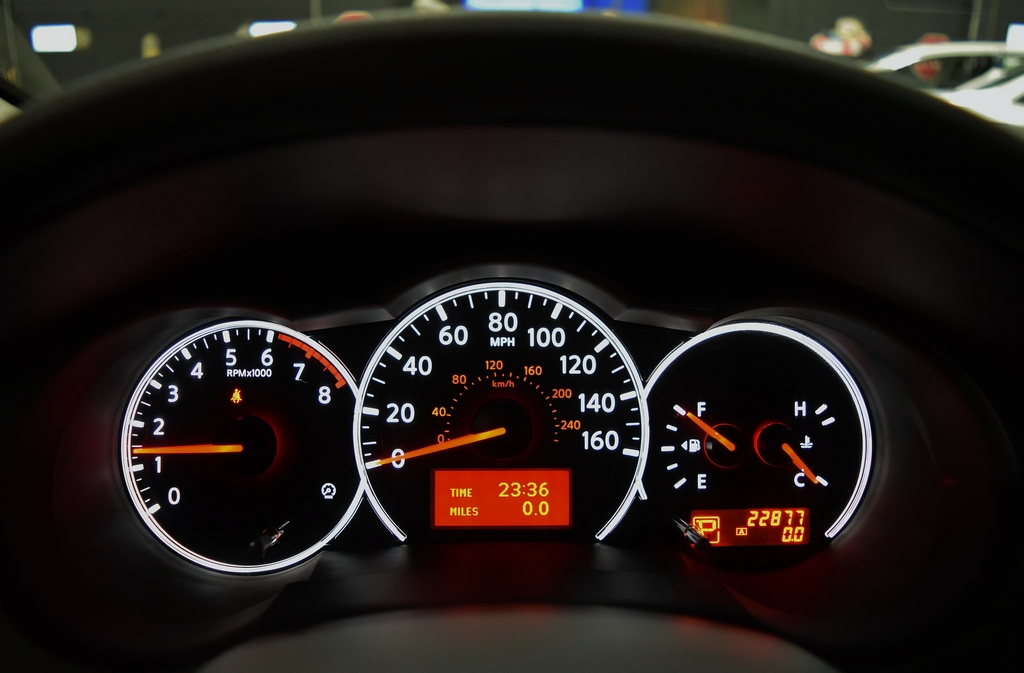 Used 2011 Nissan Altima 2.5 S Coupe FWD image 24