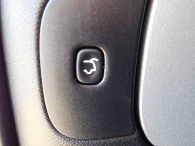 Used 2014 Jeep Cherokee 4WD Latitude image 8