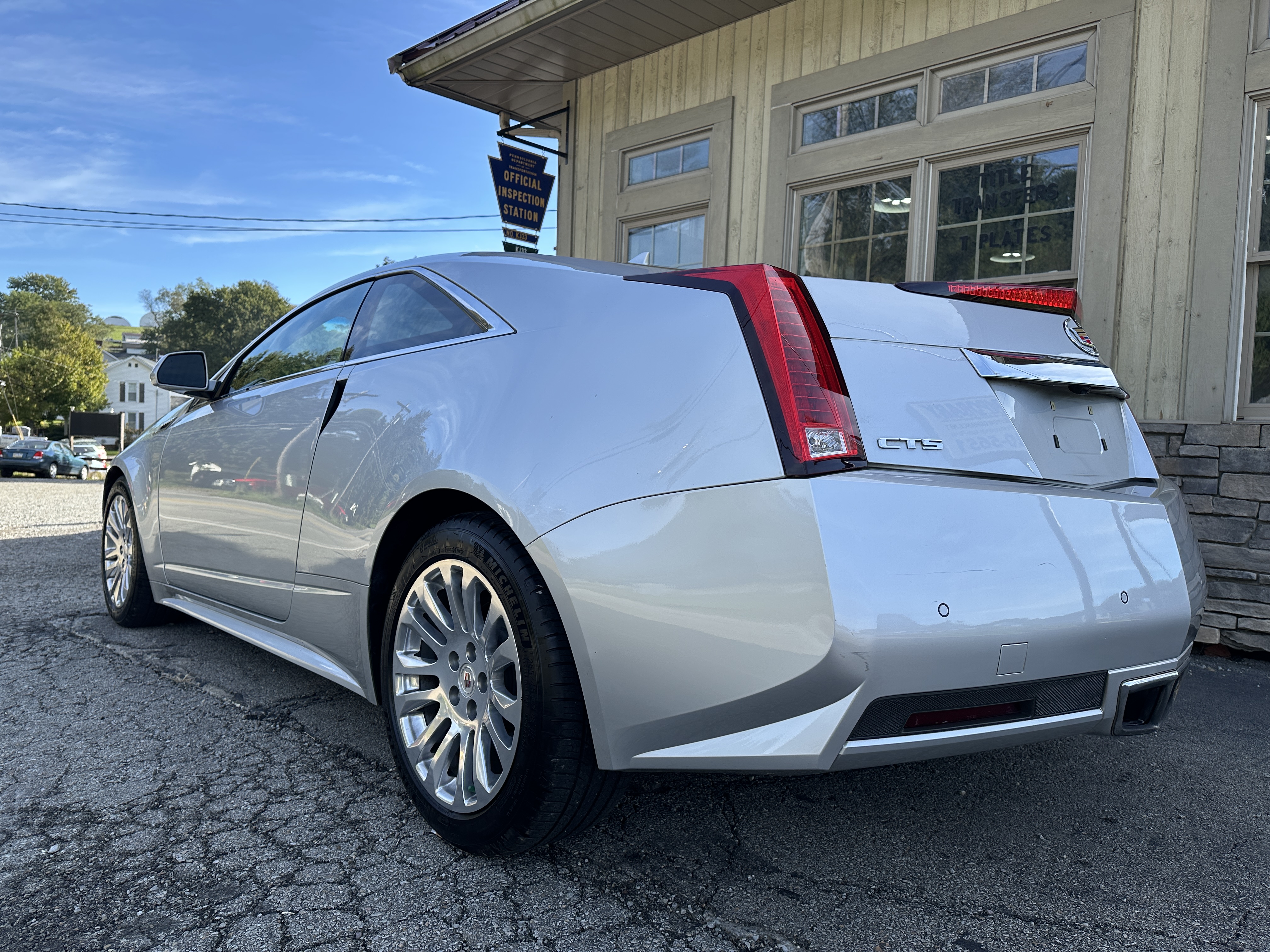 Used 2012 Cadillac CTS Performance Coupe RWD image 3