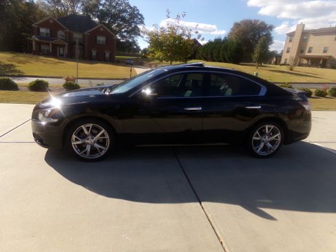 Used 2012 Nissan Maxima SV image 2