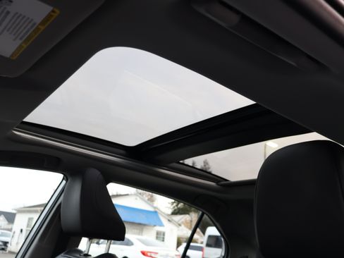 Used 2023 Toyota Camry XLE image 37