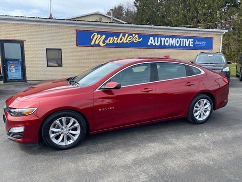 Used 2023 Chevrolet Malibu LT image 2