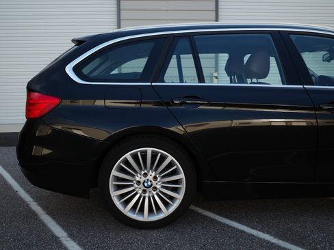 Used 2014 BMW 328i xDrive Wagon AWD/4WD image 13