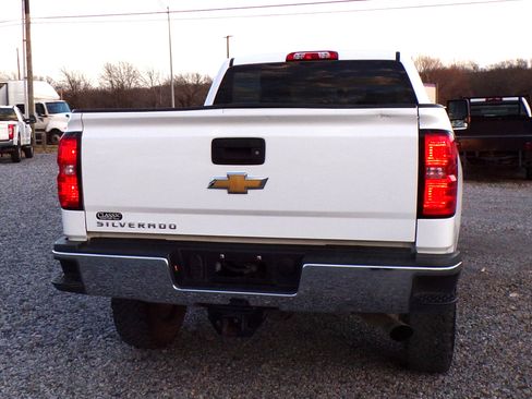 Used 2019 Chevrolet Silverado 2500 LT image 12