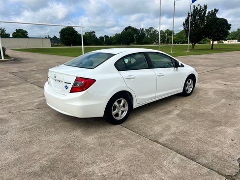 Used 2012 Honda Civic Natural Gas Sedan image 5