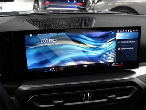 Used 2023 BMW i4 eDrive35 image 29