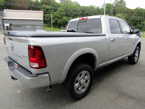 Used 2015 RAM 2500 4x4 Crew Cab Big Horn image 4