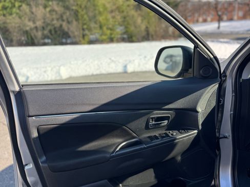 Used 2024 Mitsubishi Outlander Sport ES image 13